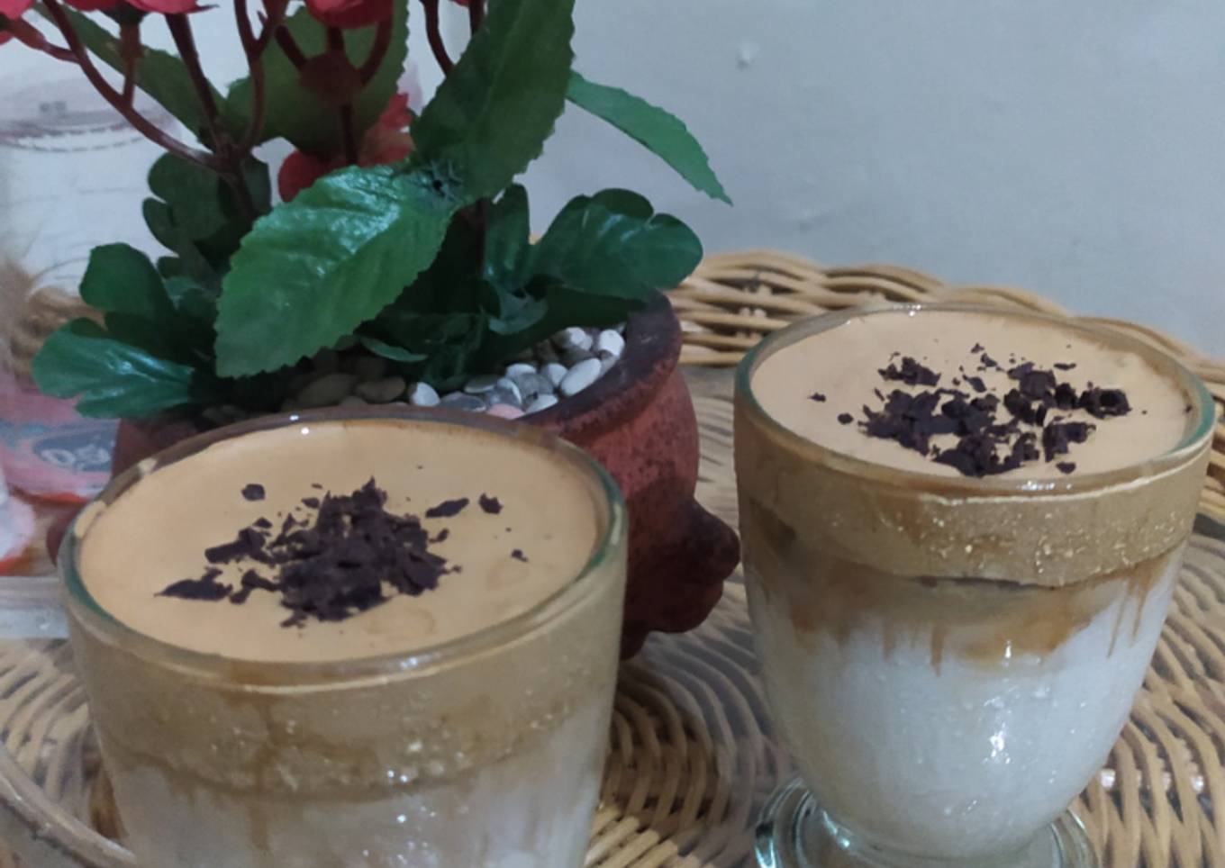 Dalgona coffee