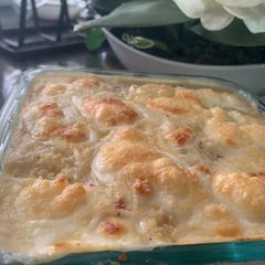 A picture of Egg and potatoes gratin🥔🥚🧀🥘.