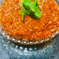 A picture of Schezwan Chutney.
