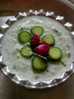 عکسی از دستور ماست و خیار شیرازی