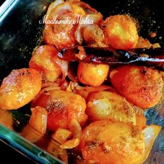 A picture of Masala Baby potatoes.