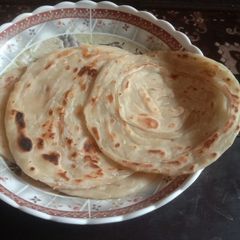 A picture of Lacha Paratha 🍽.