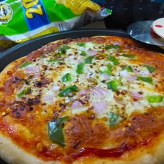 A picture of Veg pizza.