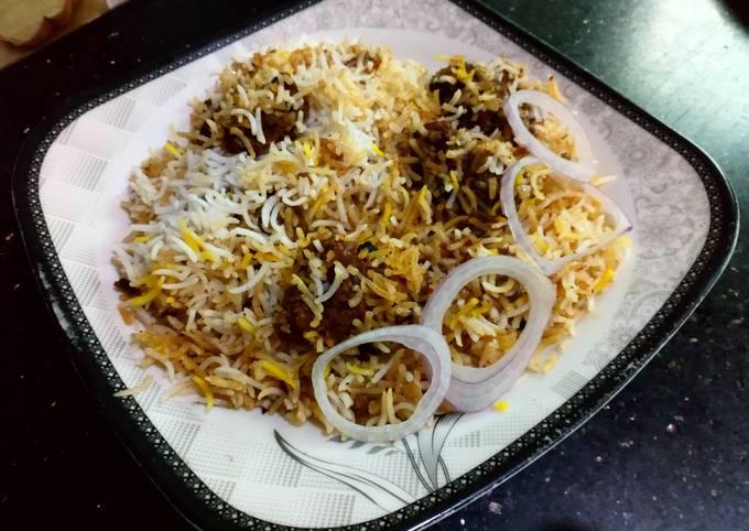 Easy Mutton biryani with homemade ingredients