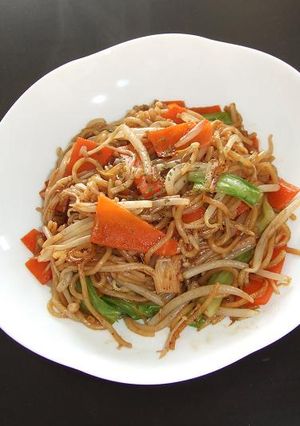 A picture of Delicious Yakisoba with a Little Extra Effort.