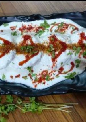 A picture of Stuffed Moong daal dahi vade.