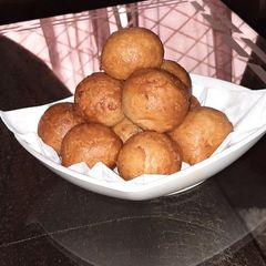 A picture of Puff-puff.
