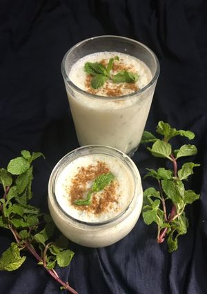 ફુદીના લસ્સી (Mint Lassi Recipe In Gujarati) રેસીપી મુખ્ય ફોટો