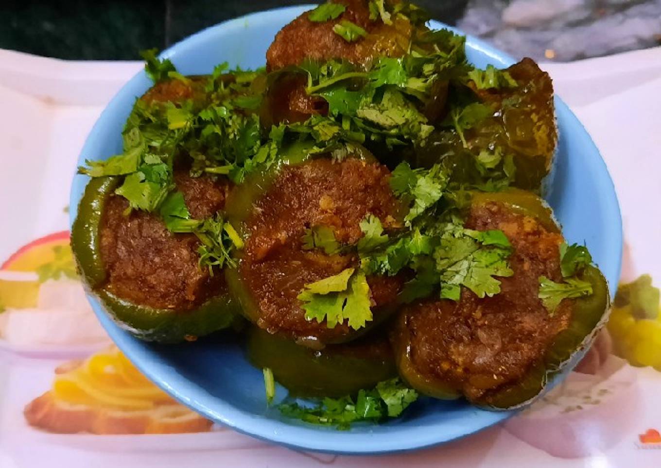 Stuffed capsicum