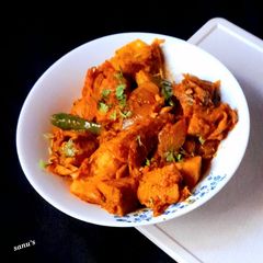 A picture of Kathal Do Pyaza.
