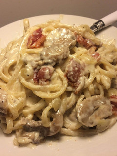 A picture of Creamy Bacon & Mushroom Pasta.