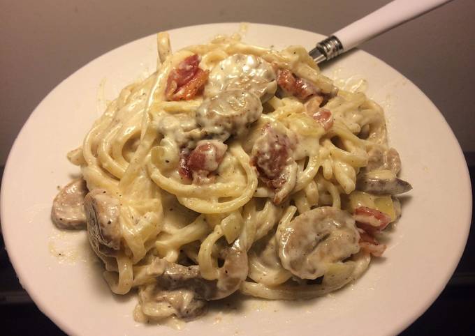 Steps to Make Authentic Creamy Bacon & Mushroom Pasta for Diet Recipe