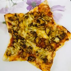 A picture of Star ⭐️ pizza 🍕.