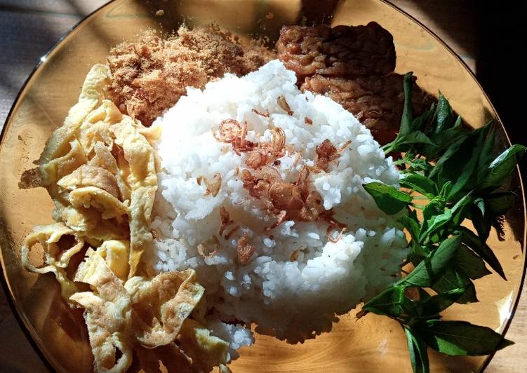 Cara Membuat Nasi uduk magic com Yang Sederhana