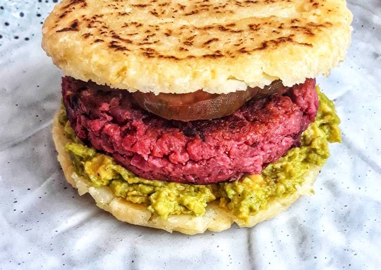 🌱HAMBURGUESA VEGANA DE REMOLACHA EN PAN DE PATATA🌱