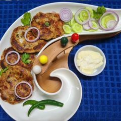 A picture of Peshawari Chicken Chapli Kabab.