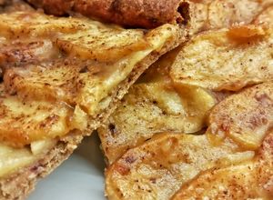 Foto principal de Tarta de manzana crujiente realfood (integral y sin azúcar)