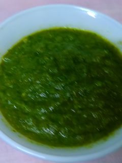 धनिया चटनी (dhaniya chutney recipe in Hindi) रेसिपी मुख्य फोटो