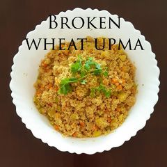 A picture of Broken Wheat Upma.