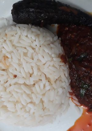 A picture of Rice with native stew.