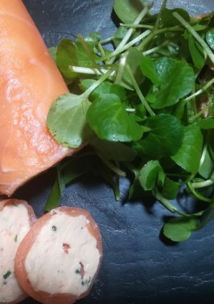 A picture of Smoked salmon paupiette.