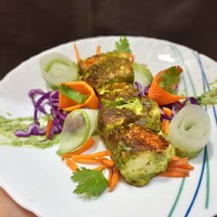 A picture of Green paneer tikka /coriander paneer tikka.