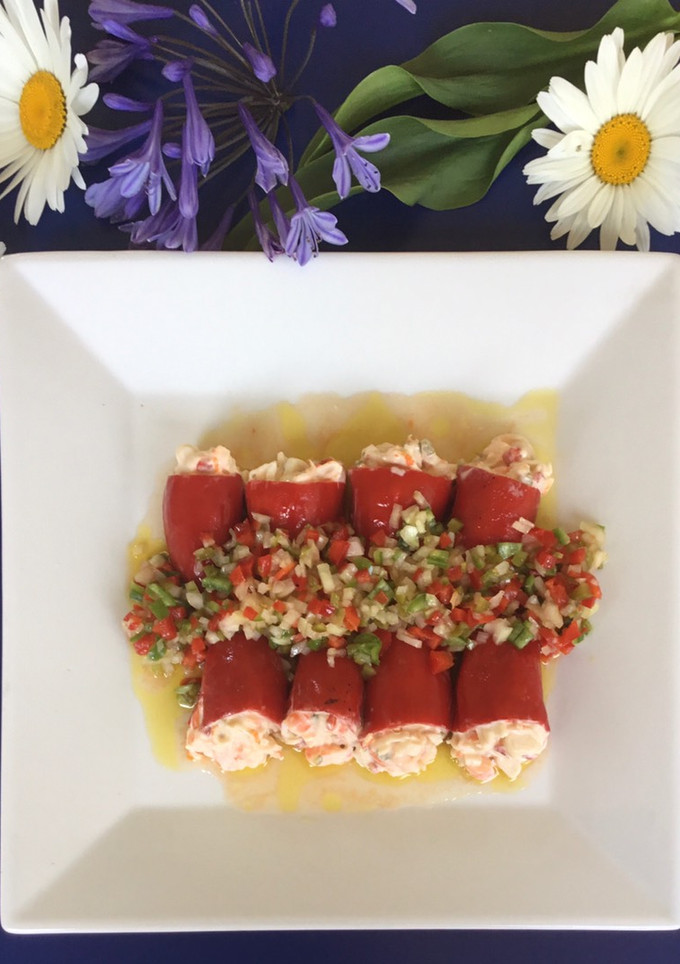 Una foto de Pimientos rellenos de marisco