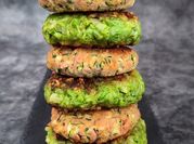 Una foto de zucchini queso