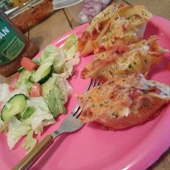 A picture of Italian Stuffed Shells.