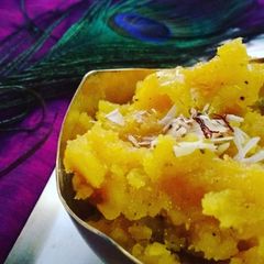 A picture of Moong Dal Sheera.