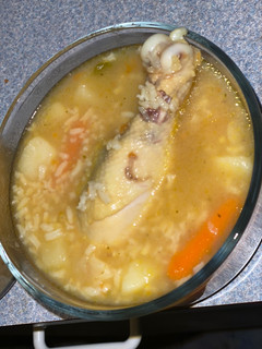 A picture of Caldo De Pollo (Chicken Soup).