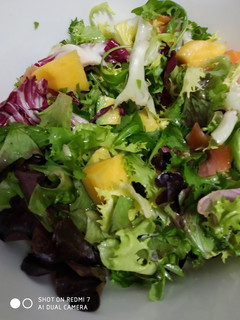 Una foto de Ensalada tropical