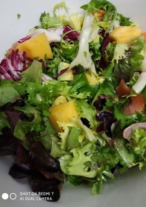 Una foto de Ensalada tropical