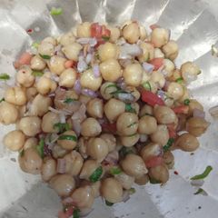 A picture of Simple chana Chaat.