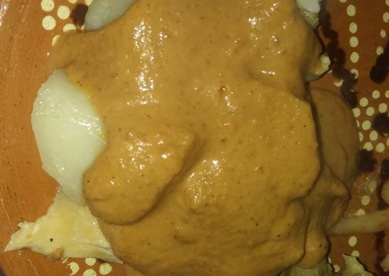 Pollo en salsa de cacahuate 🍗