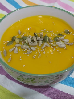 Una foto de Puré de calabaza con zanahoria y semillas🥕🥕