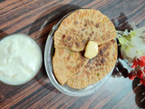 पनीर मटर गुझिया परांठे(Paneer matar gujiya paraathe recipe in Hindi)