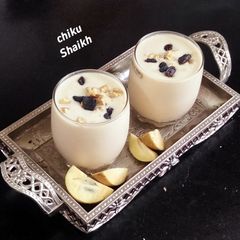 A picture of Chickoo milkshake 😋😋.