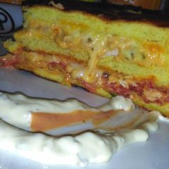 A picture of Gaint sweet and spicy sandwich.