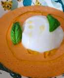 Porra de yogur con burrata -salmorejo-