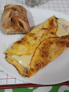 Una foto de Omelette de jamón y queso