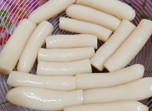 Hình của món Bánh gạo làm từ bột mì.