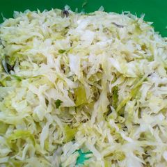 A picture of Steamed cabbage.