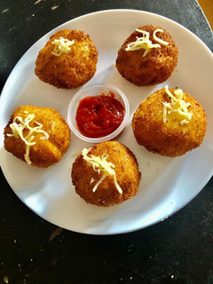 A picture of Curd Bread Rolls.