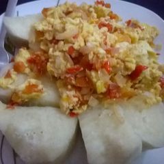 A picture of Boiled Yam & Egg Sauce.