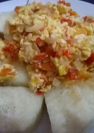 A picture of Boiled Yam & Egg Sauce.