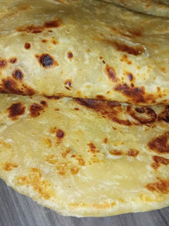 A picture of Soft layered chapatis.