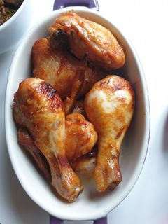 Hình của món Gà nướng sốt cay.