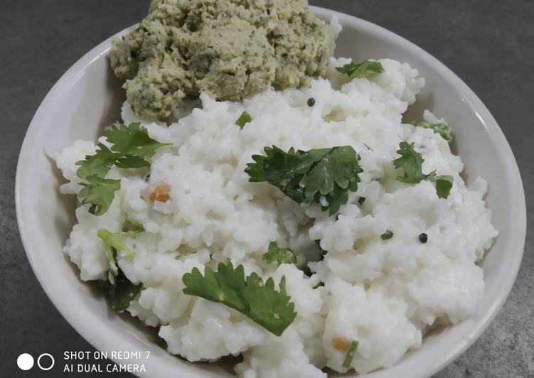 Curd Rice with coconut dry chutney