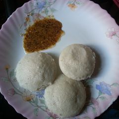 A picture of Kodo millet idli (Varagu idli).